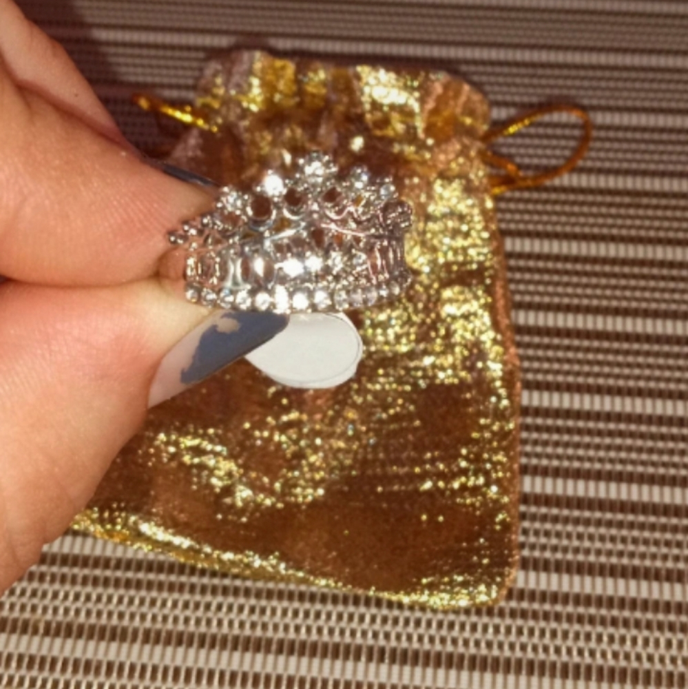 Princess Crown Ring - Picture 2 of 5